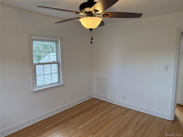 9 Center Street, Glen Cove, NY 11542