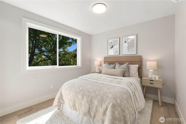 6206 43rd Avenue NE, Seattle, WA 98115