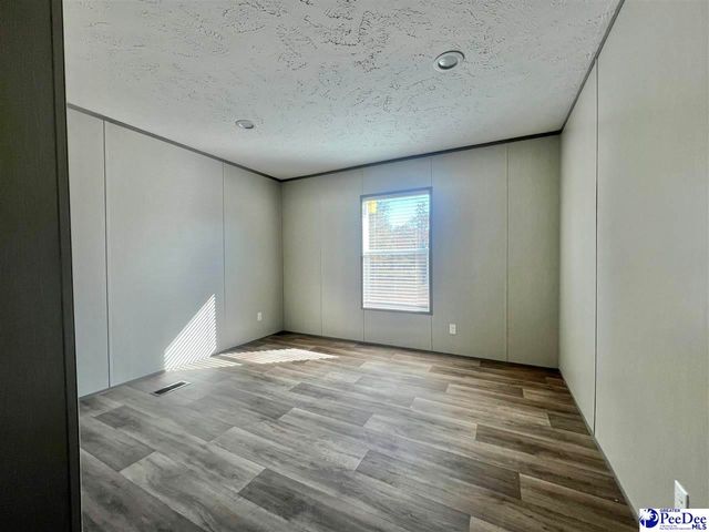 2004 Warren's Loop, Marion, SC 29571