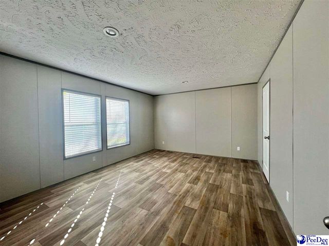 2004 Warren's Loop, Marion, SC 29571