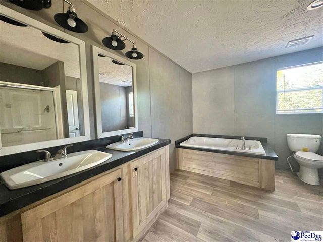 2004 Warren's Loop, Marion, SC 29571