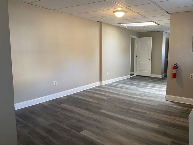 99 Mammoth Rd 1, Lowell, MA 01854