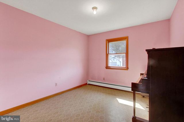 5170 GLEN ECHO RD, Glen Rock, PA 17327