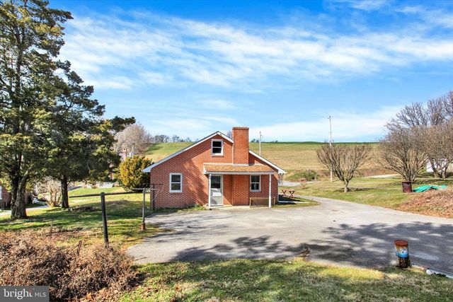 5170 GLEN ECHO RD, Glen Rock, PA 17327