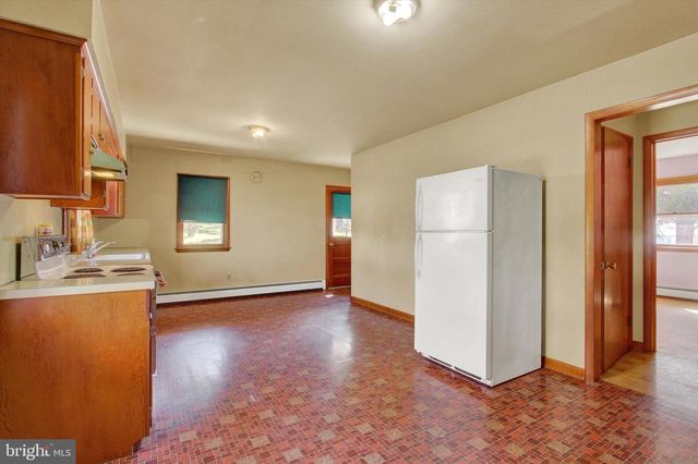 5170 GLEN ECHO RD, Glen Rock, PA 17327