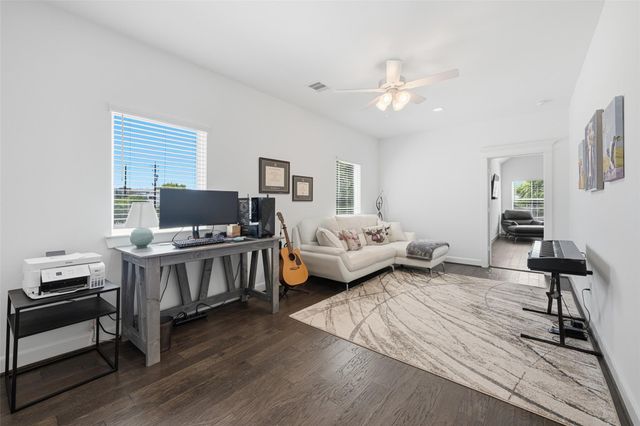 1122 Malone Street, Houston, TX 77007