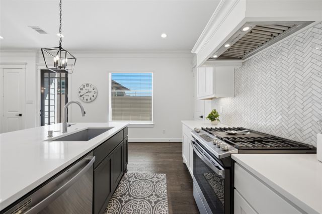 1122 Malone Street, Houston, TX 77007