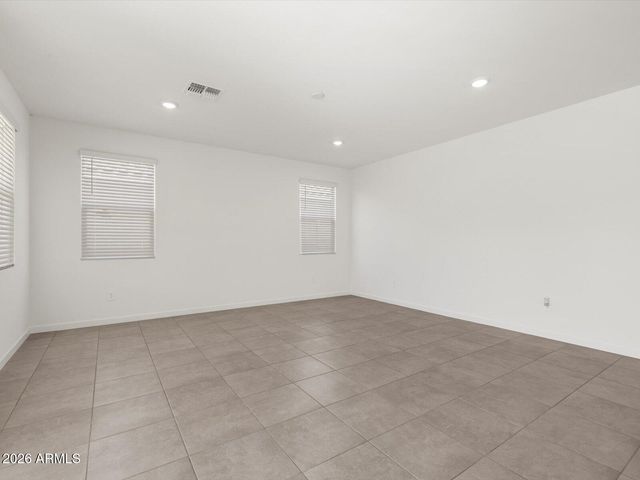 17746 W ILLINI Street, Goodyear, AZ 85338