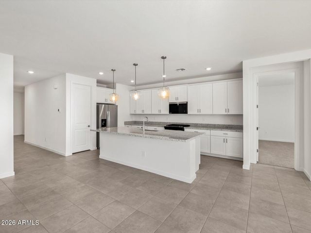 17746 W ILLINI Street, Goodyear, AZ 85338