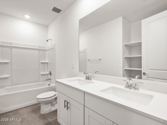 17746 W ILLINI Street, Goodyear, AZ 85338