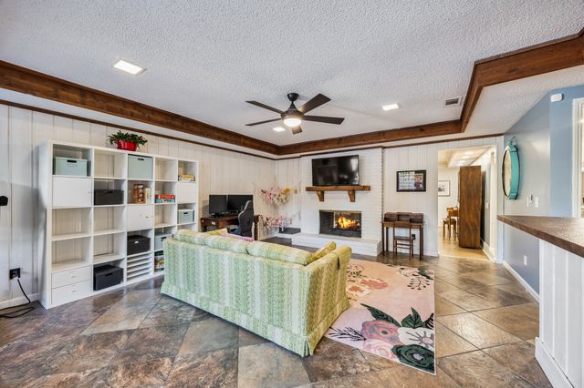 2825 Prairie Creek Drive, Plano, TX 75075