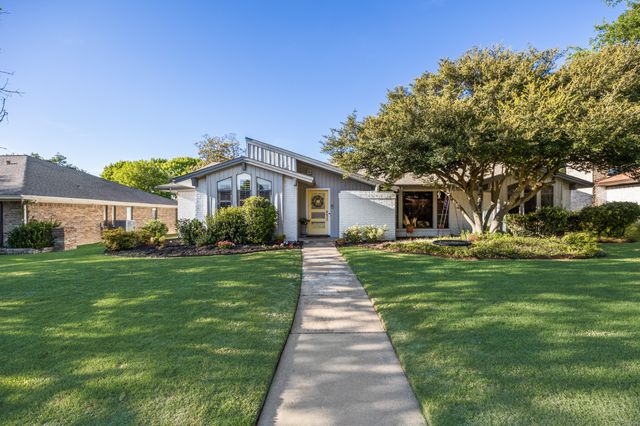 2825 Prairie Creek Drive, Plano, TX 75075