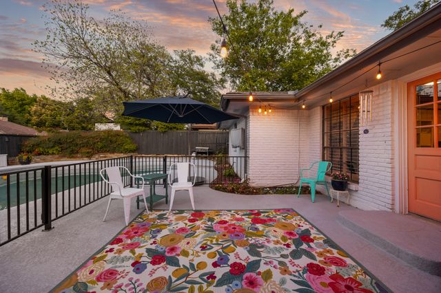 2825 Prairie Creek Drive, Plano, TX 75075