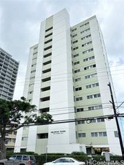 1309 Wilder Avenue 201, Honolulu, HI 96822