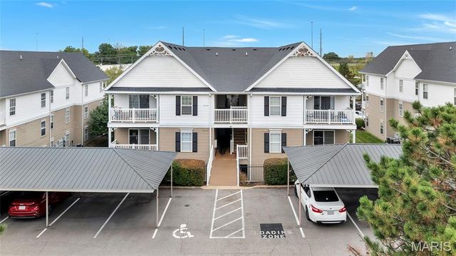 9102 Spring Creek Lane, O'fallon, MO 63368