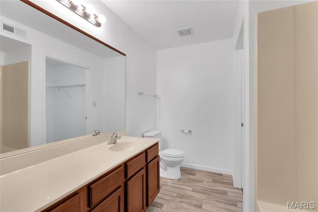9102 Spring Creek Lane, O'fallon, MO 63368