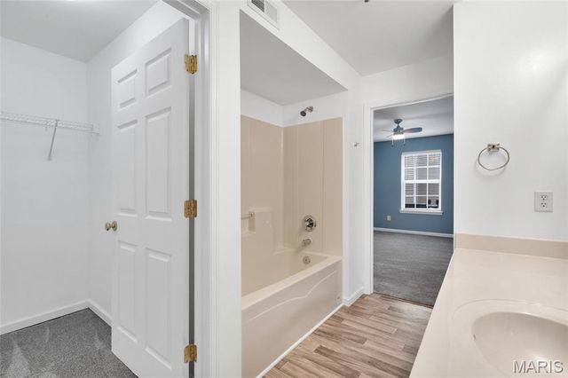 9102 Spring Creek Lane, O'fallon, MO 63368