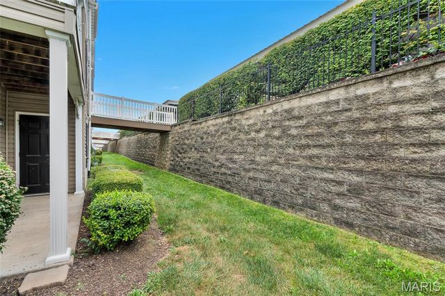 9102 Spring Creek Lane, O'fallon, MO 63368