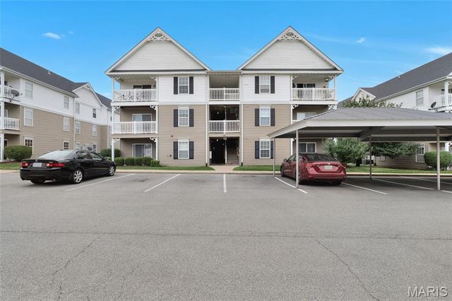 9102 Spring Creek Lane, O'fallon, MO 63368