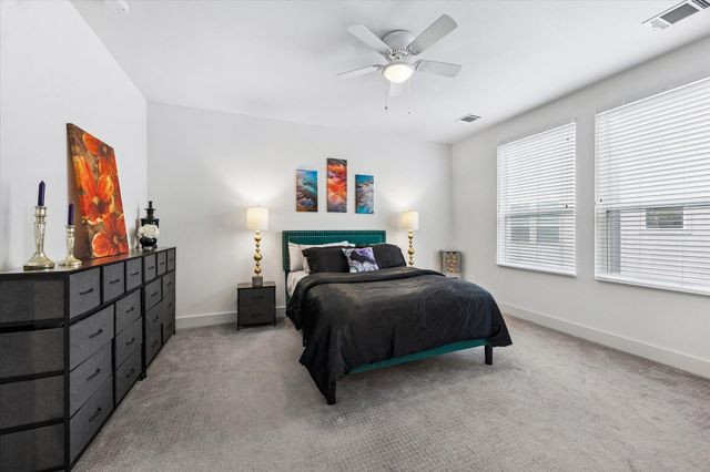 1310 Hussion Street, Houston, TX 77003