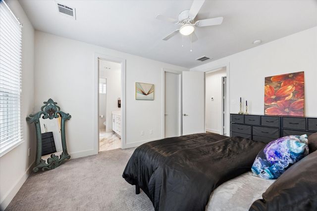 1310 Hussion Street, Houston, TX 77003