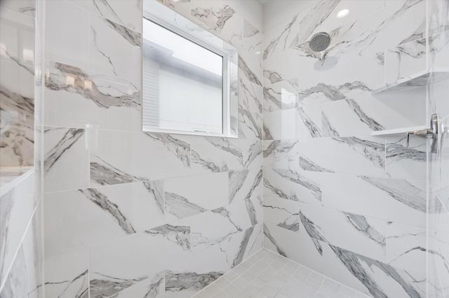 1310 Hussion Street, Houston, TX 77003