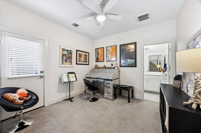 1310 Hussion Street, Houston, TX 77003