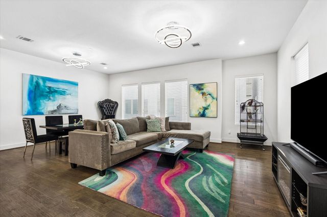 1310 Hussion Street, Houston, TX 77003