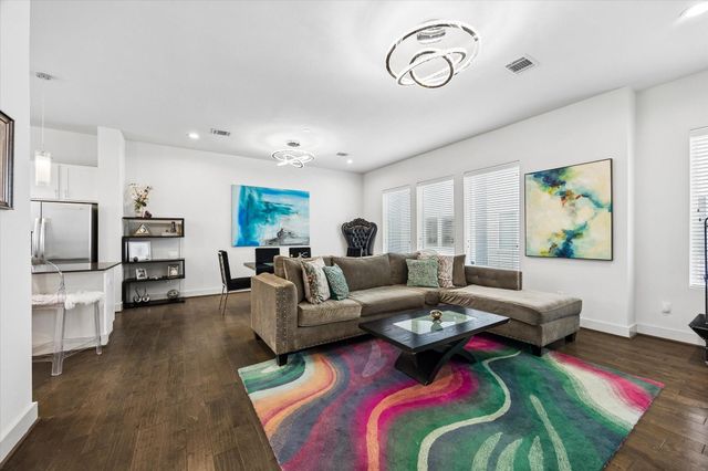 1310 Hussion Street, Houston, TX 77003