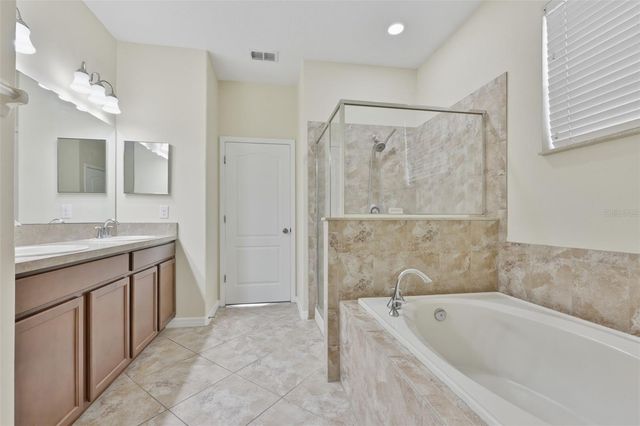 10811 KIRKWALL PORT DRIVE, Wimauma, FL 33598