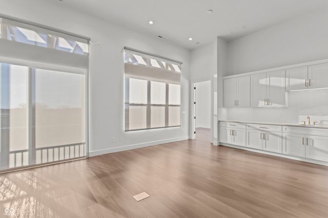 1155 S Rangeline Road 504, Carmel, IN 46032