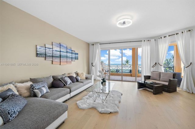 3415 N Ocean Dr 204, Hollywood, FL 33019