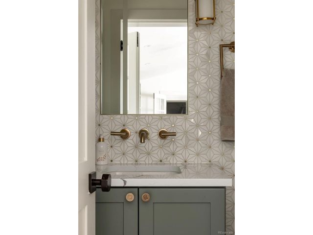 5151 W Wagon Trail Rd, Littleton, CO 80123