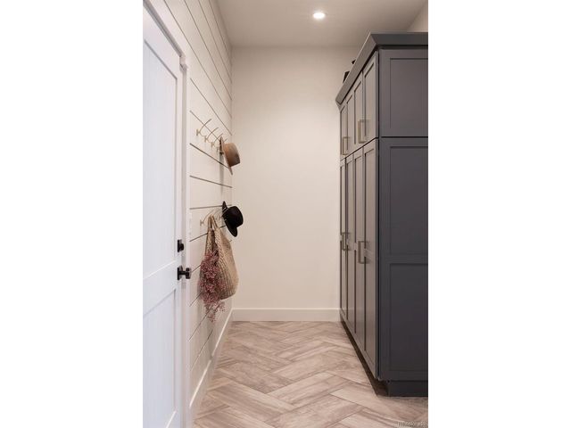 5151 W Wagon Trail Rd, Littleton, CO 80123