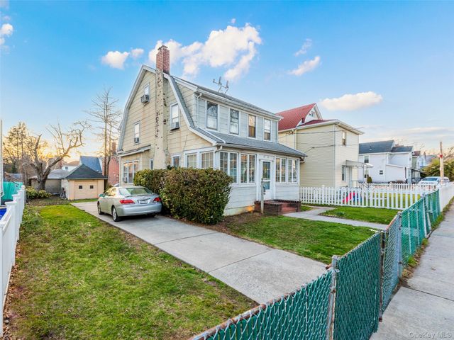 45-08 149th Street, Flushing, NY 11355