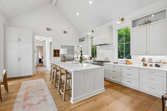 321 Bayley Road, Daniel Island, SC 29492