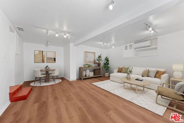 1328 Sierra Alta Way, Los Angeles, CA 90069