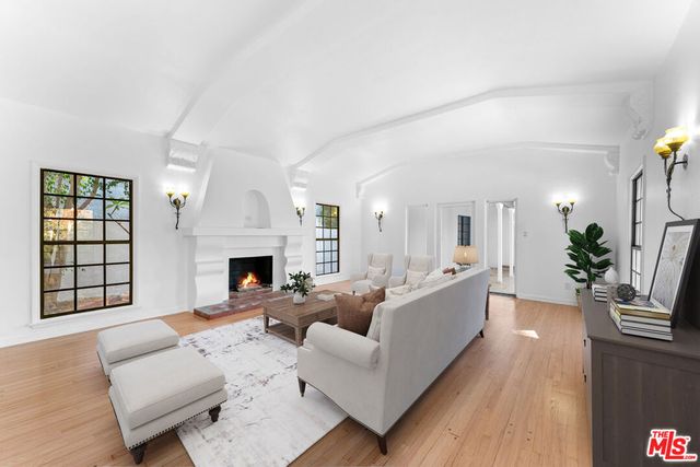 1328 Sierra Alta Way, Los Angeles, CA 90069