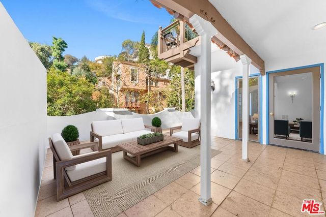 1328 Sierra Alta Way, Los Angeles, CA 90069