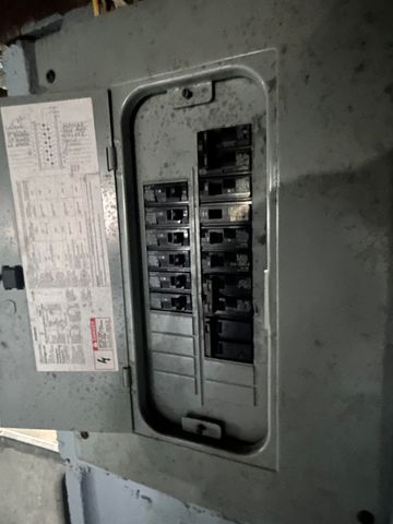 414 S Jackson Street, Bay City, MI 48708