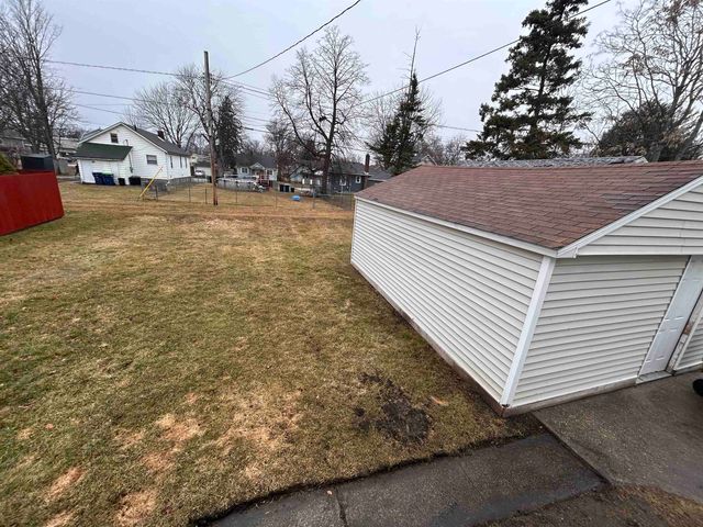 414 S Jackson Street, Bay City, MI 48708