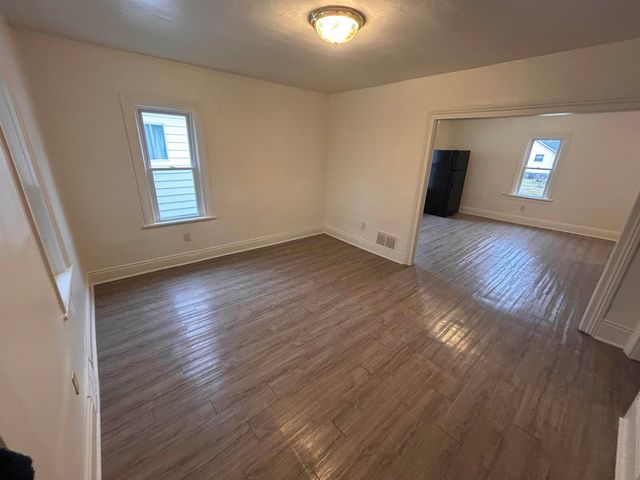 414 S Jackson Street, Bay City, MI 48708