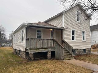 414 S Jackson Street, Bay City, MI 48708