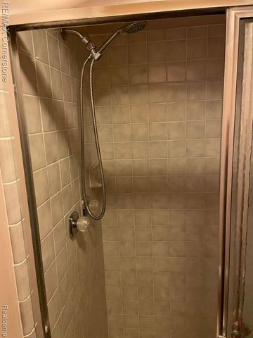 7632 Danbury Circle, West Bloomfield Charter Township, MI 48322