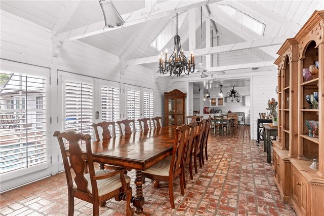 6233 Orion Avenue, Van Nuys, CA 91411