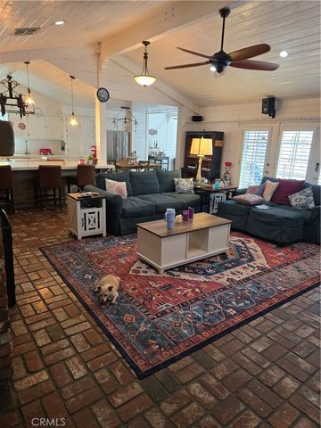 6233 Orion Avenue, Van Nuys, CA 91411