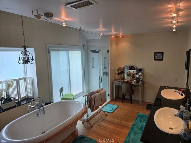 6233 Orion Avenue, Van Nuys, CA 91411