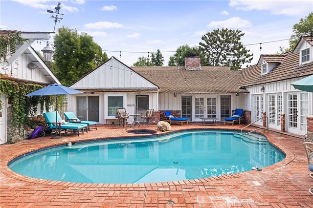 6233 Orion Avenue, Van Nuys, CA 91411