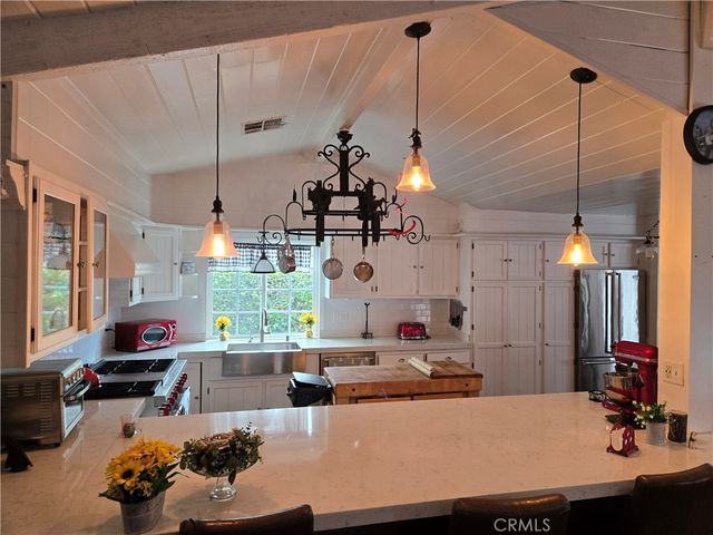 6233 Orion Avenue, Van Nuys, CA 91411