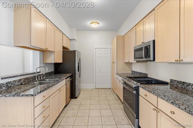 2900 E Jefferson Avenue C3, Detroit, MI 48207